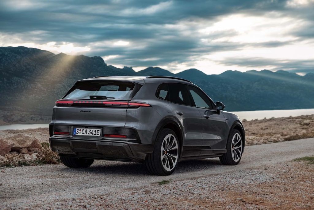 Porsche presents new electric Cayenne – with more than 1100 horsepower
