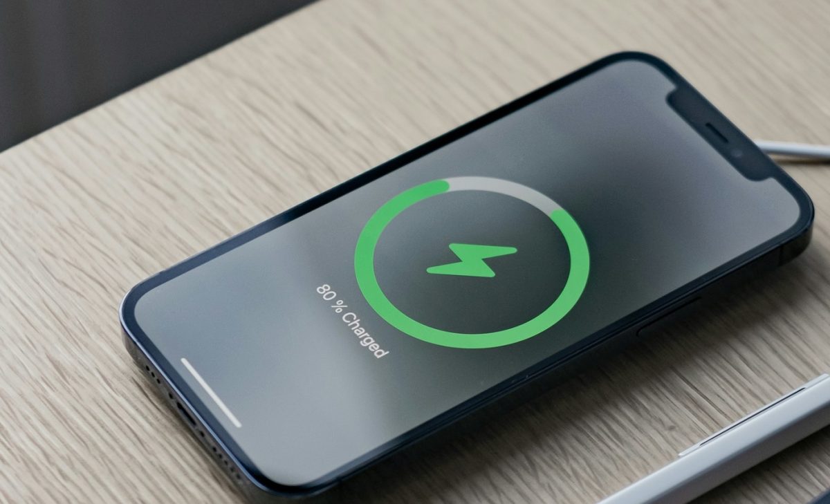 Does fast charging damage the mobile battery? Long-term test comes with a clear answer