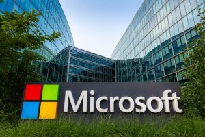 Microsoft laver milliarddyrt indkøb i AI-kapløb