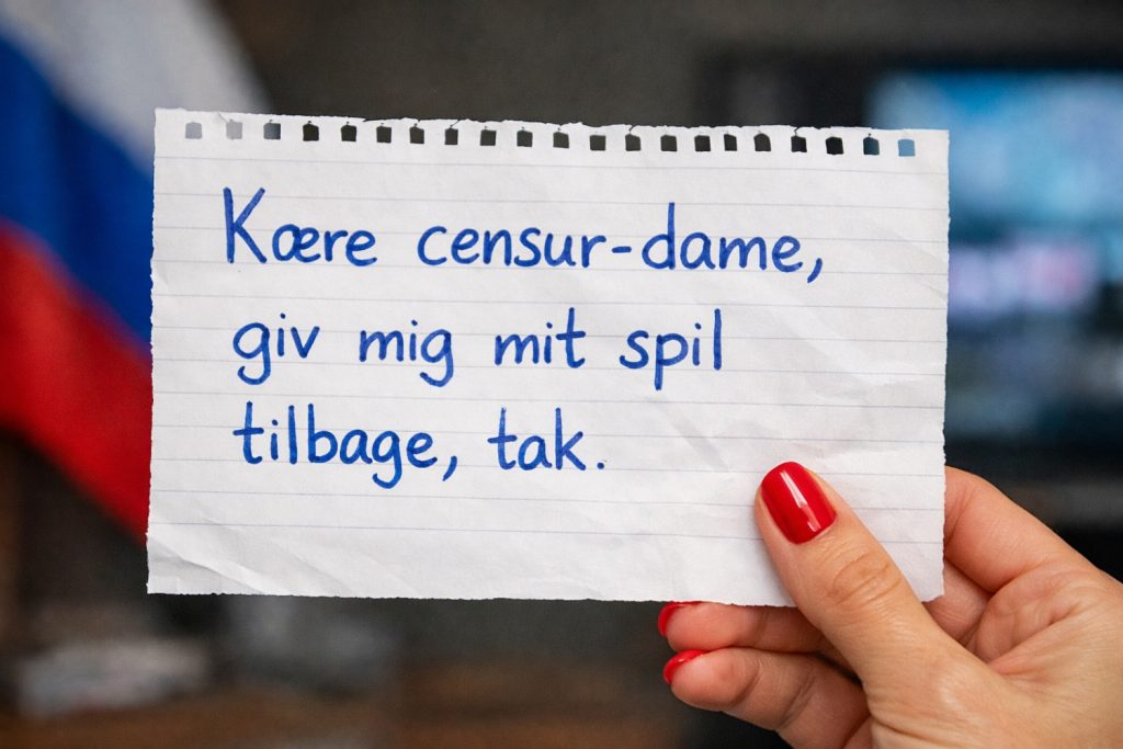 Desperate russiske børn henvender sig til Putins censur-ekspert