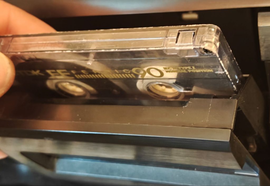 Overraskende 2025-salgstal for LP-plader og kassettebånd