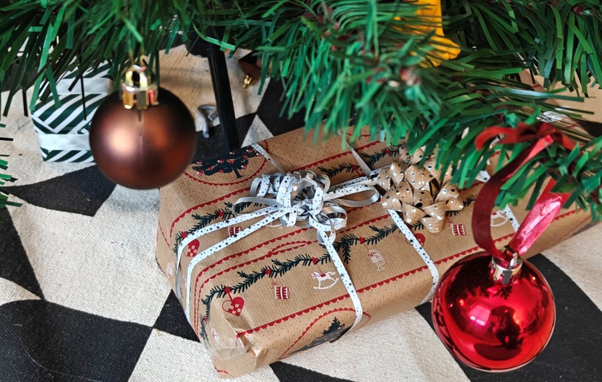 Julegaver under træet