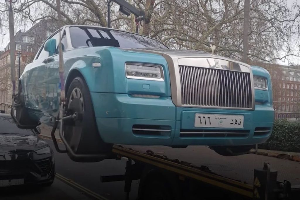 Police are constantly having to remove luxury cars: Owners are too rich to care about the fines