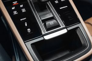 Alt for mange kender ikke bilens vigtige nødfunktion