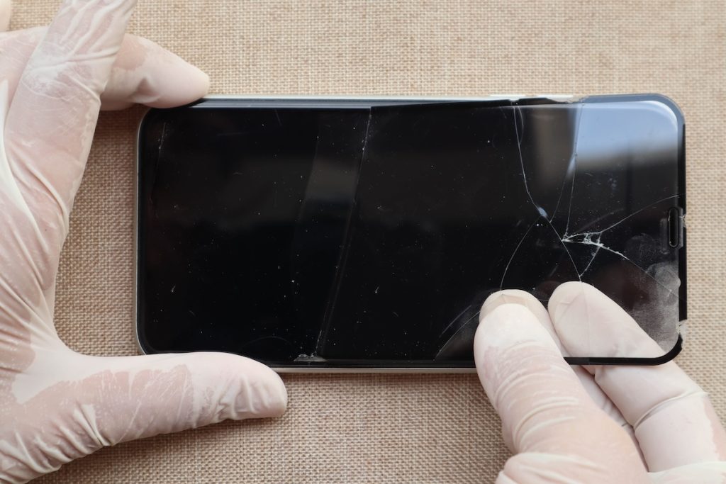 Slut med panserglas til din smartphone: Ny opfindelse beskytter bedre