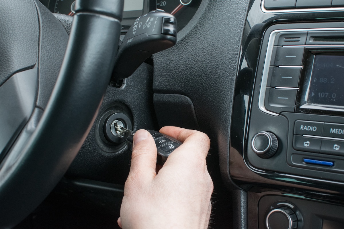 Most people are not aware of this: What you should do when you start your car