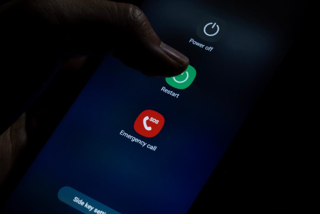 Genstarter du ofte din smartphone? Derfor bør du stoppe omgående