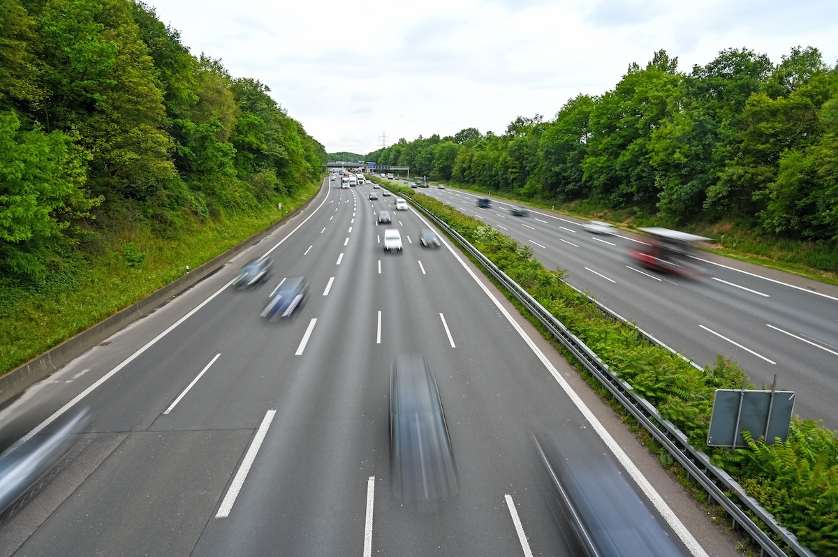 Europæisk land hæver fartgrænsen til 150 km/t