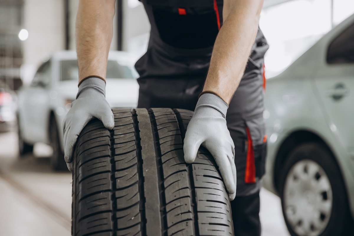 Politiet dropper at dele bøder ud for ulovlige dæk