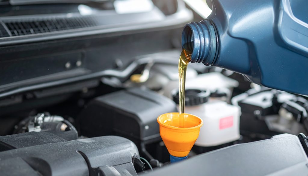 Undgå disse 10 dårlige kørevaner som forkorter din bils levetid